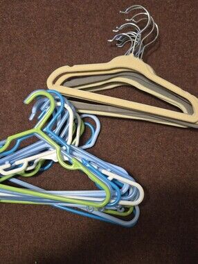 Little Kid Hangers Lot Of 29